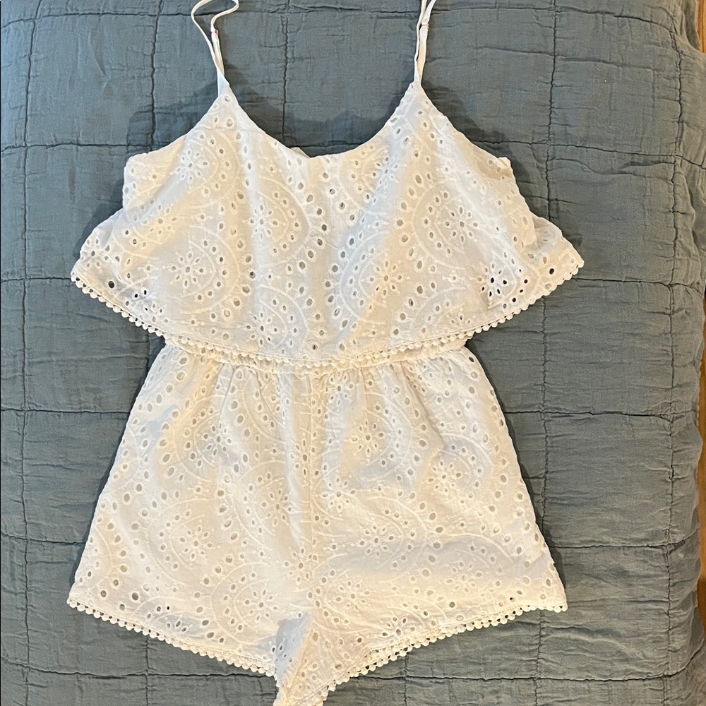 La Hearts XS White Eyelet Romper - Cute!!